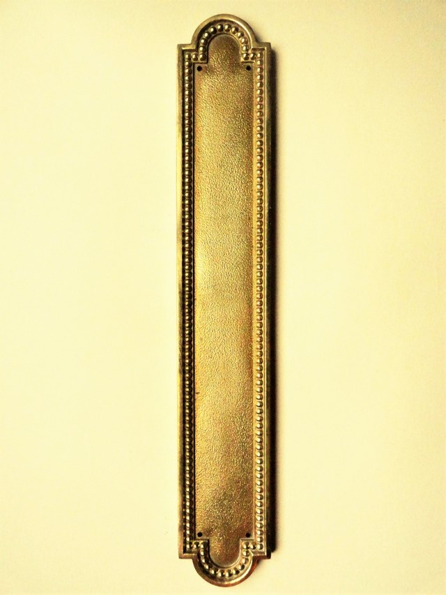 Agencement et décoration : Plaque de propreté style  - Louis XVI - Référence 26001