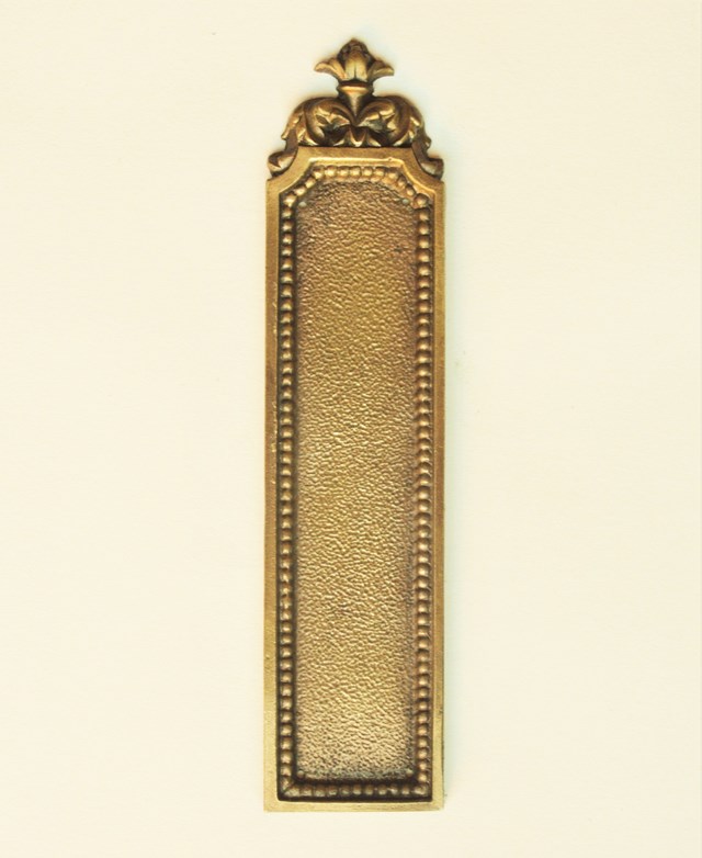 Agencement et décoration : Plaque de propreté style  - Louis XVI - Référence 26016
