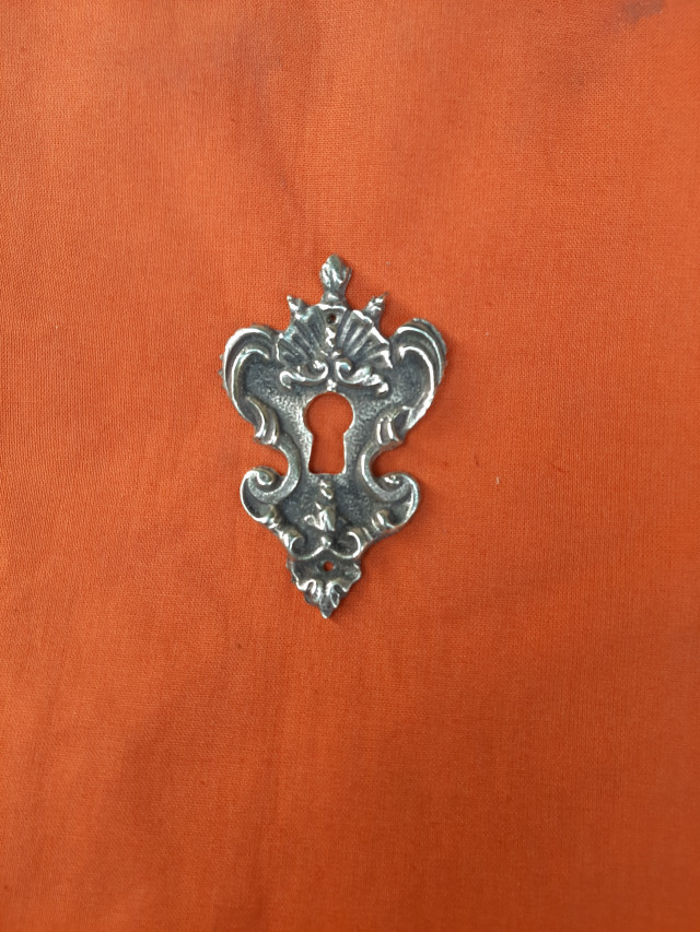 Ameublement : Entrée de clef style  - Louis XIV - Référence 1512 bis