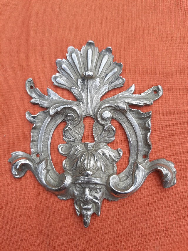 Ameublement : Entrée de clef style  - Louis XIV - Référence 1513 bis