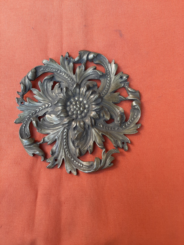 Ameublement : Rosace décorative style  - Louis XV - Référence 54001