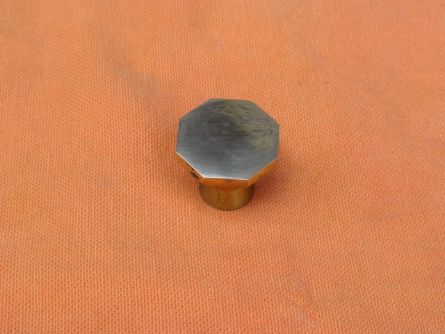 Furnishing : Knob style  - Contemporary - Reference 18 C