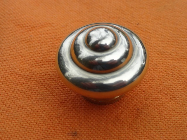 Furnishing : Knob style  - Contemporary - Reference 38