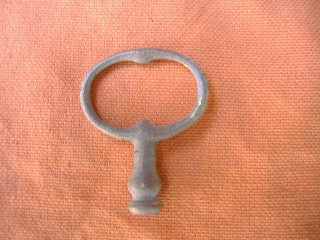 Furnishing : Key style  - Key head - Reference 1 J