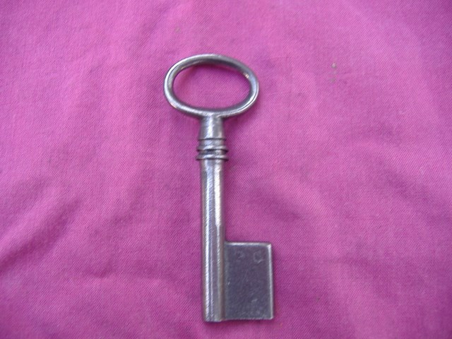 Furnishing : Key style  -  - Reference 2135