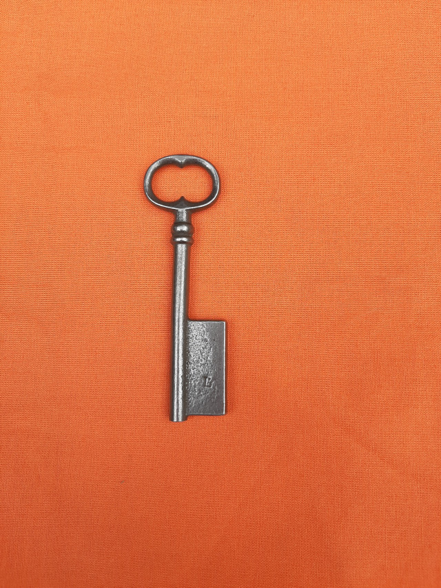 Furnishing : Key style  -  - Reference 2142