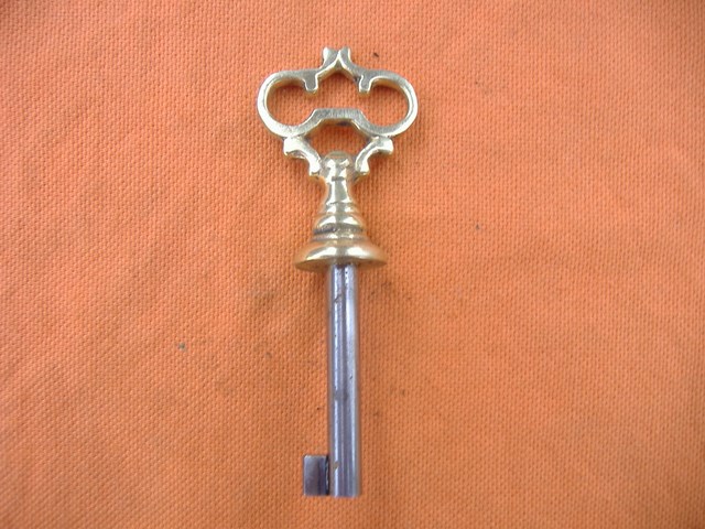 Furnishing : Key style  - Bit key - Reference 2202