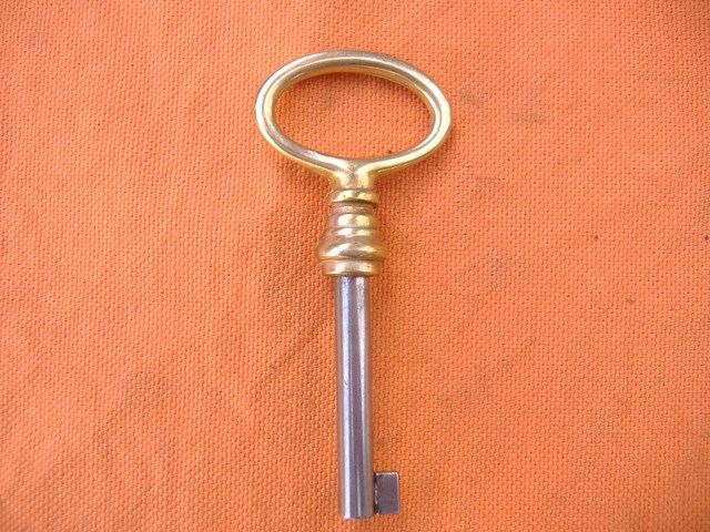 Furnishing : Key style  - Bit key - Reference 2207