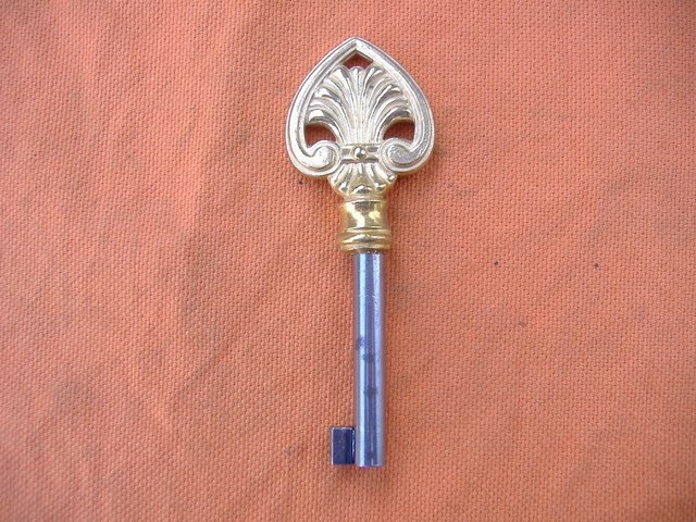 Furnishing : Key style  - Bit key - Reference 2214