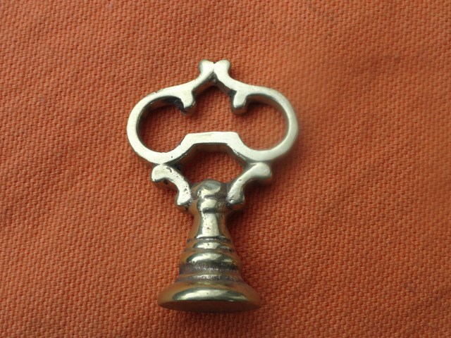 Furnishing : Key style  - Key head - Reference J