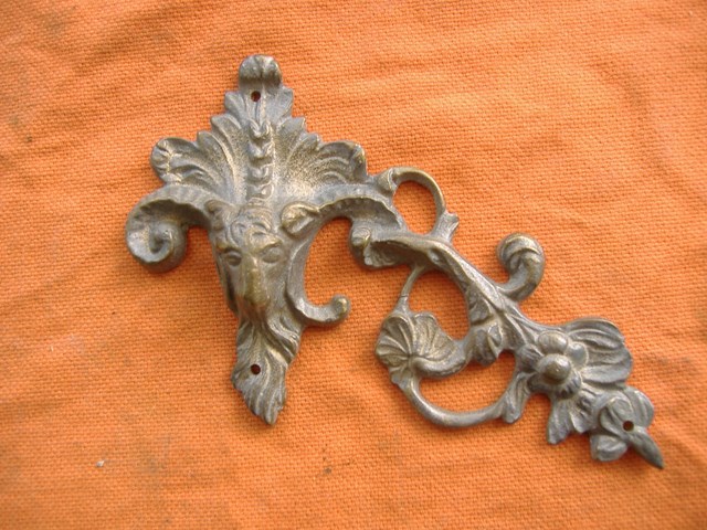 Furnishing : Handle style  - Louis XIV - Reference 1147 A