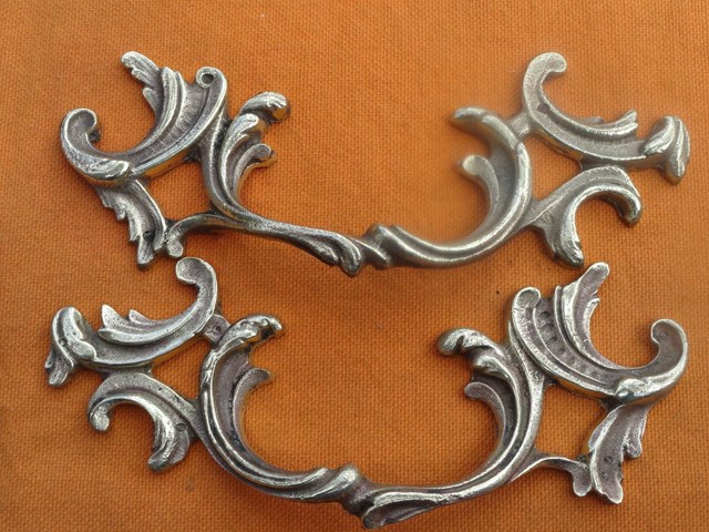 Furnishing : Handle style  - Louis XV - Reference 315 E
