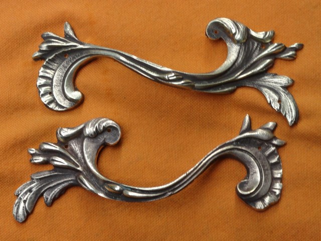 Furnishing : Handle style  - Louis XV - Reference 348 E bis