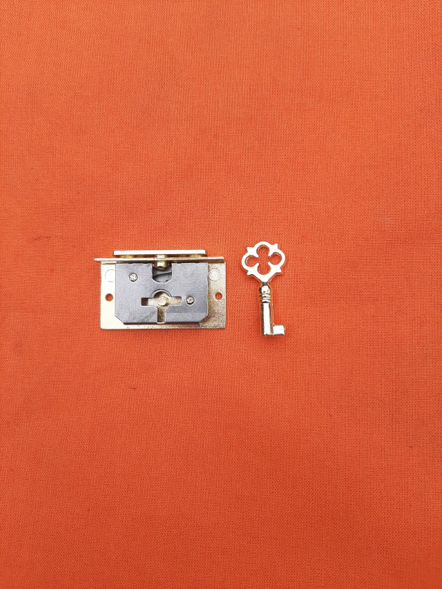 Furnishing : Lock style  -  - Reference 5212 bis