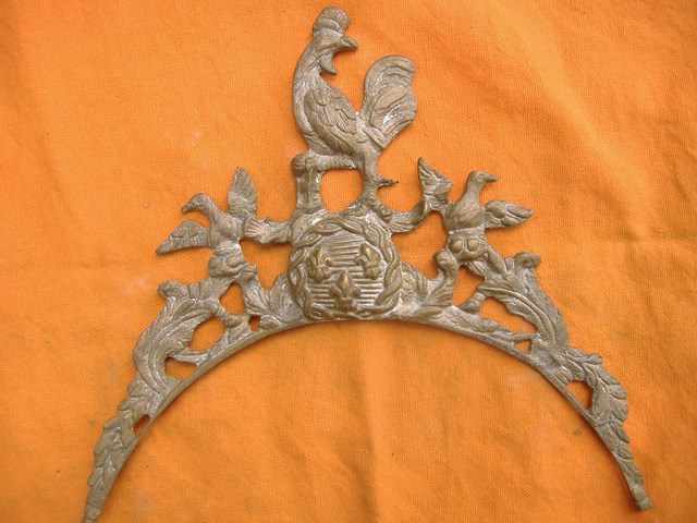 Watchmaking : Pediment style  -  - Reference 17