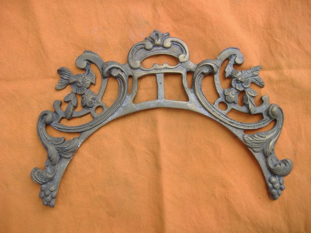 Watchmaking : Pediment style  -  - Reference 50